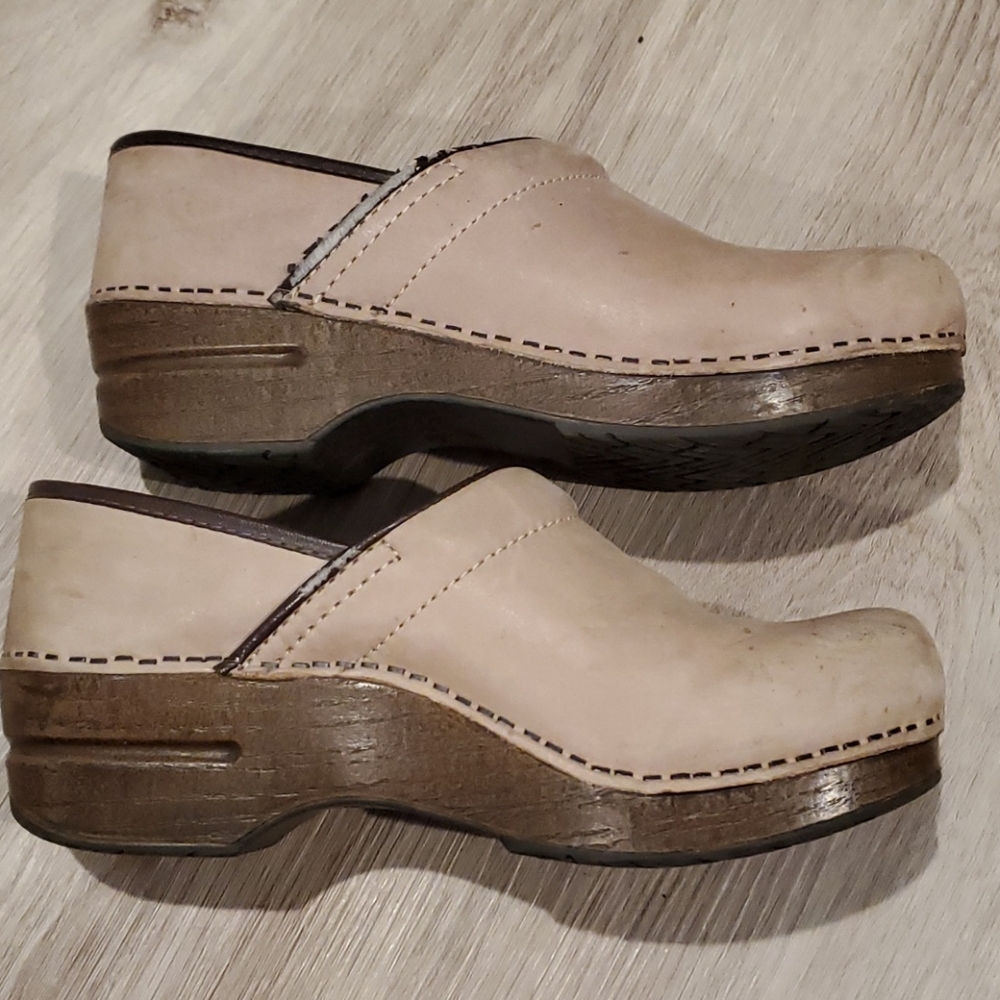 Dansko clogs - Picture 6 of 12